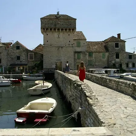 Ljubica Kastel Gomilica